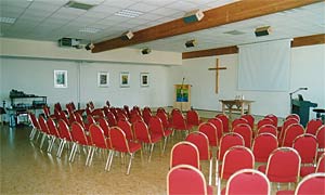 Foto: Innenraum Gemeinde-Haus Freie evangelische Gemeinde Brühl 